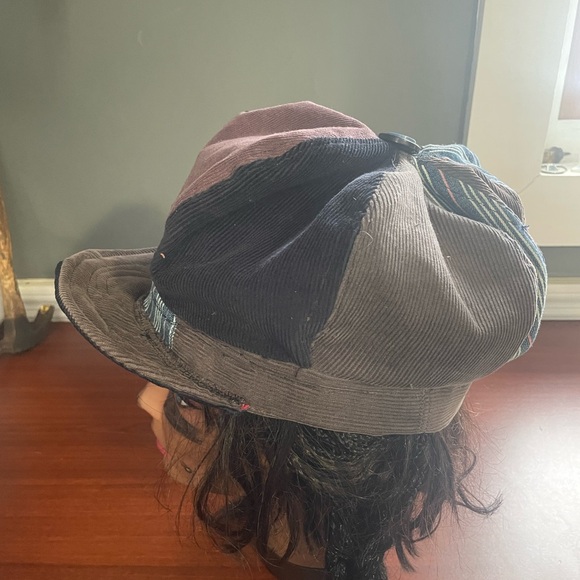 Custom cap - Picture 6 of 8